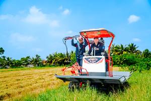 HOGICO GS-80VN/PLUS Truck Conçu pour une stabilité supérieure sur terrain boueux optimisé pour un transport fiable des produits agricoles - Product Image 2