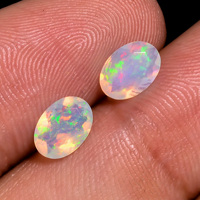 Opal Ethiopia Potongan Oval Cemerlang Batu Permata Alami untuk Pembuatan Perhiasan Ukuran Dapat Disesuaikan 7.0x5.0 mm Multi Fire 0.45 Karat