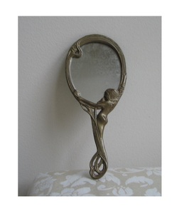 Espejo de mano de latón Vintage para decoración del hogar - Product Image 1