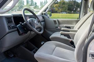 Volkswagen EuroVan GLS 2003 Usado, Volante a la Izquierda/Derecha - Product Image 5
