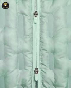 เสื้อกั๊กผ้าแคนวาสคุณภาพพรีเมียม น้ำหนักเบา สำหรับผู้ชาย คอตั้ง ทรงบับเบิ้ล เหมาะสำหรับฤดูหนาว มีโลโก้ด้านหน้า - ราคาขายส่ง - Product Image 4