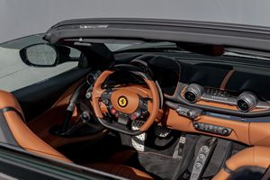 ใช้อย่างสะอาด2021 FER-rari 812 GTS