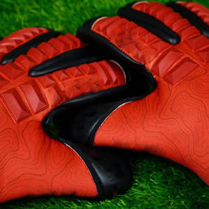 Gants de gardien de but professionnels de haute qualité Vêtements de sport confortables avec matériau en cuir respirant - Product Image 3