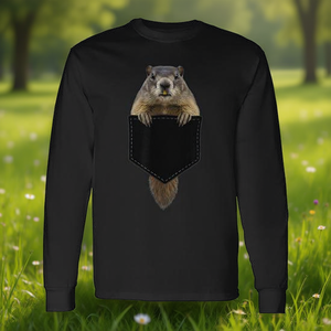 T-shirt a maniche lunghe con stampa realistica di procione (Woodchuck) e tasca, ideale per promozioni - Product Image 3