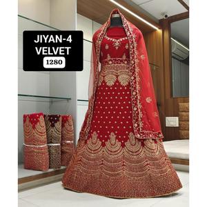 Lehenga choli กำมะหยี่แฮนด์เมดคุณภาพสูงตามต้องการงานปักดีไซน์ทันสมัย - Product Image 1