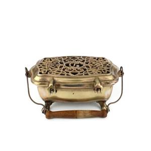 Réchaud à nourriture vintage français avec poignée, plaque chauffante des années 1950, accessoire de service, plat à chafing en métal moulé orné, KRAFT WORLD CDI-21 - Product Image 1