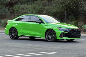 Audi RS3 AWD Plus 2025 Usado en Excelentes Condiciones, Sin Accidentes, Volante a la Izquierda/Derecha - Product Image 3