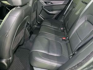 รถ SUV ปี 2023 รุ่น P-FACE P250 S AWD เกียร์อัตโนมัติ 8 สปีด 247 แรงม้า ไมล์น้อย - Product Image 6