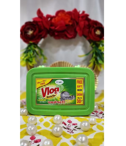 Détergent à vaisselle sans stries qui nettoie en douceur mais avec puissance les assiettes, les couverts et les ustensiles de cuisine sans laisser de film savonneux - Product Image 1