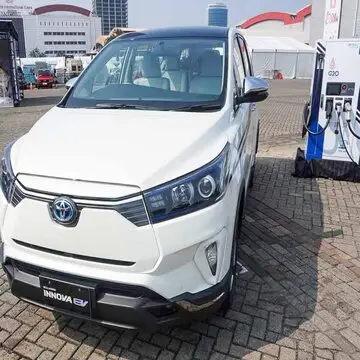 Üçüncü nesil (AG10; 2022) kullanılmış 2022 Toyota Toyota Crysta [2020-2023] GX 2.7 8 STR satılık