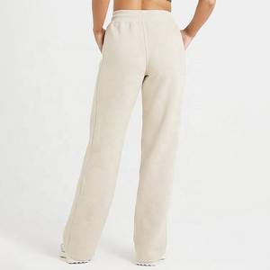 Jogging taille haute flatteur pour femmes, conçu avec une cheville fuselée et un tissu extensible quadridirectionnel doux - Product Image 3