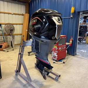 Moteur hors-bord Yamaha 150 CV 4 temps de qualité supérieure à vendre – Performances marines puissantes conçues pour une utilisation à long terme - Product Image 5