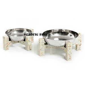 Juego de Tres Tazones para Chocolate de Primera Calidad, Hechos a Mano, Clásicos, Elegantes y Modernos, de Metal - Product Image 3