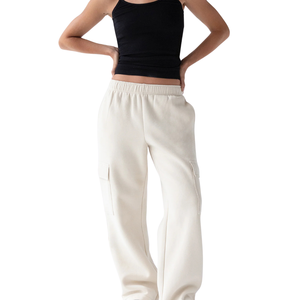 กางเกงจ็อกเกอร์ลำลองผู้หญิง ทรงหลวม ยืดหยุ่น กางเกงเลานจ์ มีกระเป๋าอเนกประสงค์ สไตล์ลำลอง แอธเลเชอร์ แอคทีฟแวร์ รับผลิตตามแบบ - Product Image 1