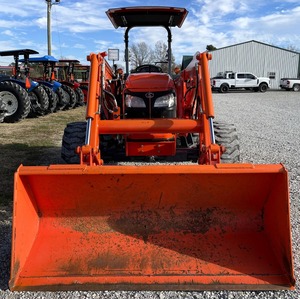 Tracteur Kubota MX6000 - Meilleur prix - Tracteurs agricoles et de jardin Kubota de haute qualité - Moteur et transmission - Product Image 6