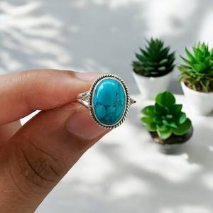 Bague turquoise en argent sterling 925 faite à la main bijoux de créateur en pierres précieuses naturelles avec sertissage de lunette en diamant de taille ovale - Product Image 2