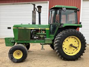 Tracteurs d'occasion John Deere 4440 120 ch 4x4wd Matériel agricole Machines agricoles - Product Image 3