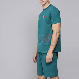 Ensemble T-shirt et short de style avancé, tissu extensible doux, conçu pour la salle de sport, la course à pied et l'usage en plein air - Product Image 3