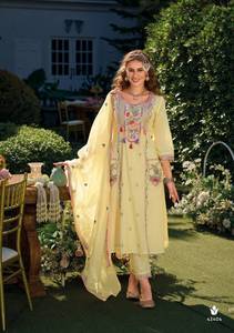 Fil de coton de qualité supérieure travail Kurti bas avec Dupatta catalogue complet prix de gros pour fête porter des vêtements indiens et pakistanais - Product Image 5