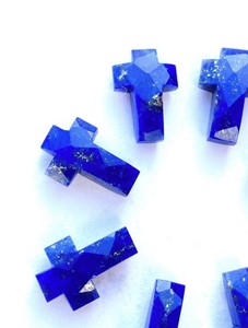 Lapis Lazuli Croix Forme Sculpture Sculpté À La Main Croix Forme Gemme Lapis Fantaisie Forme Sculpté Gemme Pour La Fabrication De Bijoux - Product Image 3