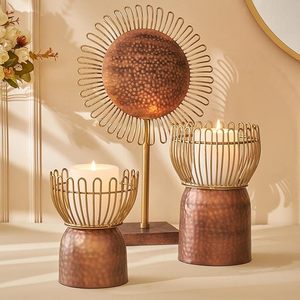 Candelero de Metal con diseño martillado elegante, acabado de cobre y oro de hierro para decoración del hogar, decoración de mesa de Pascua - Product Image 1