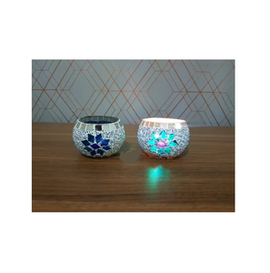 Bougeoir en mosaïque de verre Unique de style nouveau fait à la main de couleur mélangée pour la décoration de la maison pot de bougie fabriqué en Inde - Product Image 6
