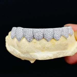 กริลล์ซเพชรโมอิสซาไนต์แบบสั่งทำพิเศษ ชุบเงิน สำหรับฟันบน สไตล์ฮิปฮอป เครื่องประดับปากแบบหรูหรา - Product Image 4