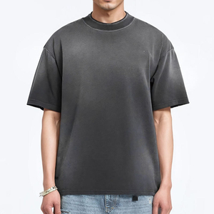 Camiseta Oversize Negra de Algodón Casual con Cuello Redondo y Manga Corta, Teñido Liso, Ajuste Regular, Largo Estándar, Color Sólido, Lavado Ácido - Product Image 1