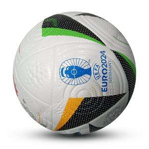 Venta al por mayor de diseño personalizado sublimado balones de fútbol oficiales para entrenar balones de fútbol tamaño 5 balones de fútbol oficiales hechos en Sialkot - Product Image 5