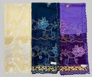 Chal de Mujer de Algodón Voile de Alta Calidad con Bordado, Encaje de Pedrería, Patrón Floral, Transpirable, Largo, para Uso Diario - Product Image 1