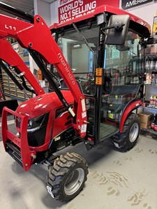 Tracteur agricole Mahindra 1120HST 4x4 avec moteur Mitsubishi (pompe moteur, boîte de vitesses) 25 CV à transmission par engrenages - Product Image 2