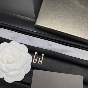 2024 thiết kế mới sáng chất lượng cao thời trang Bông tai ưa thích đồ trang sức dễ thương bán buôn Zircon đinh tán cho phụ nữ - Product Image 2