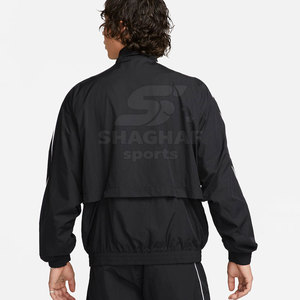 Ensemble coupe-vent deux pièces avec veste et pantalon pour un port facile en extérieur et au quotidien - Product Image 3