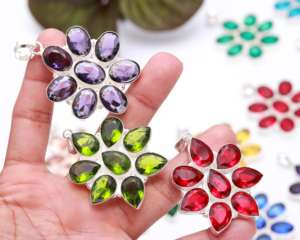 Lote al por mayor de 50 piezas de plata alemana 925 chapada en plata, con diseño de flor cristiana de moda y engaste de bisel de crisoprasa múltiple, de tercer fabricante - Product Image 5