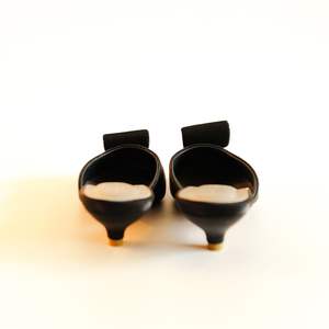 Sandales à talons noirs élégantes KMS, nouveau produit, haute qualité, design moderne et premium, talons faits à la main en Indonésie - Product Image 4