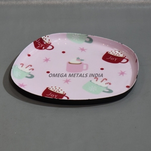 Plateau de service ovale dynamique en rouge et orange avec un design à carreaux audacieux, parfait pour exposer des collations et améliorer la décoration - Product Image 4