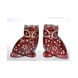 En la parte más tranquila del templo, una escultura de mármol brilla suavemente bajo la mirada de los dioses que se han alejado durante mucho tiempo. - Product Image 1