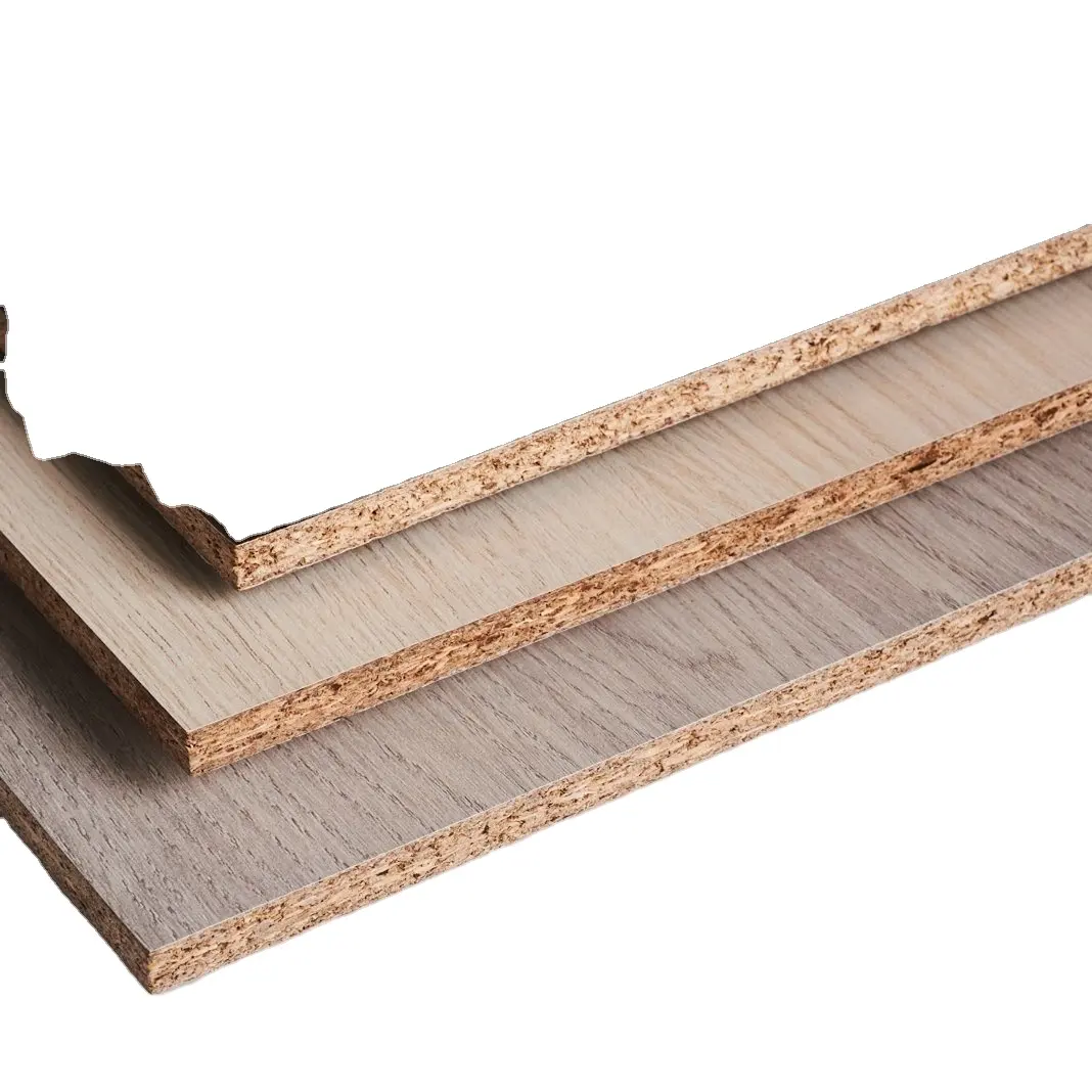 Contraplacado de madeira folheado de pinho de melamina para móveis, madeira compensada de 12-25 mm de filme de construção à prova d'água