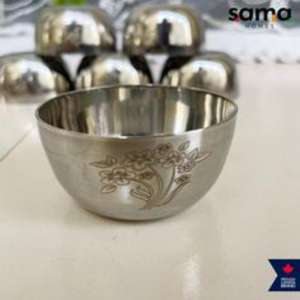 Bol de service en acier inoxydable polyvalent conçu pour l'élégance de la table à manger adapté aux salades apéritifs desserts et plus - Product Image 3