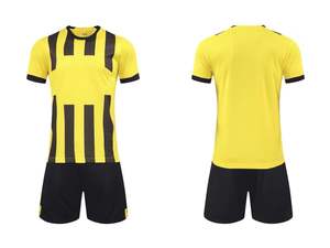 Maillots de football Shorts Chaussettes pour garçons Chemises de maillot de gardien de but personnalisées Uniforme de football de club - Product Image 5