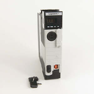 Contrôleur d'occasion Allen Bradley 1756-L75 avec CPU et lecteur dédiés pour la programmation PLC et le contrôle industriel - Product Image 1