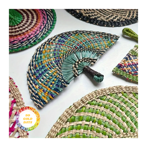 Abanico de boda de algas marinas hecho a mano y abanico de hojas de palma-decoración tropical rústica para exportaciones y celebraciones culturales - Product Image 6