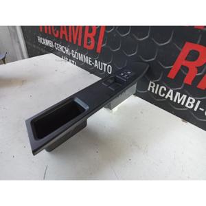 Panel de Botones Delantero Izquierdo para TOYOTA Yaris Serie (17>20) 848100D030 - Product Image 3