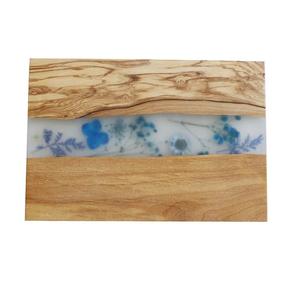 Hermosa tabla de quesos de diseñador de resina epoxi con barra de madera para el hogar, resina, bambú, corte de madera, verduras y queso para Cocina - Product Image 1