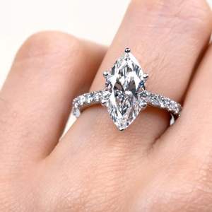 Bague de luxe vintage en argent 925 avec zircon pour couples, fabrication de bijoux de mariage - Product Image 1