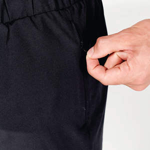 Pantalones cortos 2 en 1 de 5 pulgadas con bolsillos, tejido ligero que absorbe la humedad, color negro, 4 vías - Product Image 5