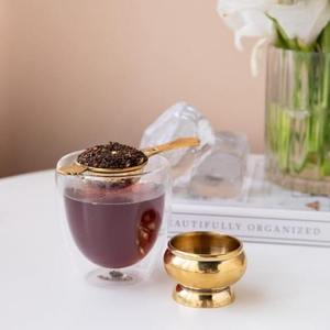 Passoire à thé en laiton à long manche Vedela Naturals avec support inférieur et filtre réutilisable pour feuilles en vrac - Design moderne - Product Image 5