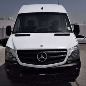 Sprinter 2023 Usado, Económico, Volante a la Izquierda, Asientos de Cuero R18, Aire Acondicionado, Gasolina, Automático, Euro4, Cámara 360, Luces LED, Pantalla Táctil Panorámica - Product Image 1
