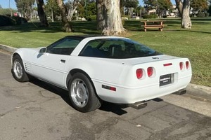Usado 1992 Chev-ro-let Corvette Coupe PerformanceLegend TimelessCrafted SpeedBorn ClassicPower en venta - Product Image 4