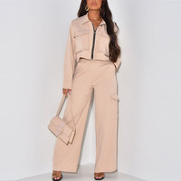 Ensemble short à capuche et pantalon de survêtement évasé à motif uni avec fermeture éclair et poches latérales pour femme, style streetwear écologique et respirant